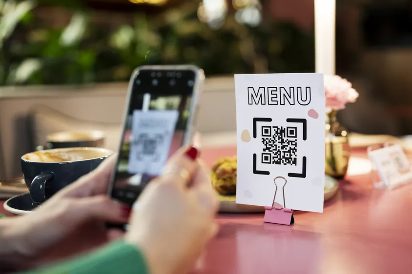 15 exemples de designs de menu QR code pour son restaurant